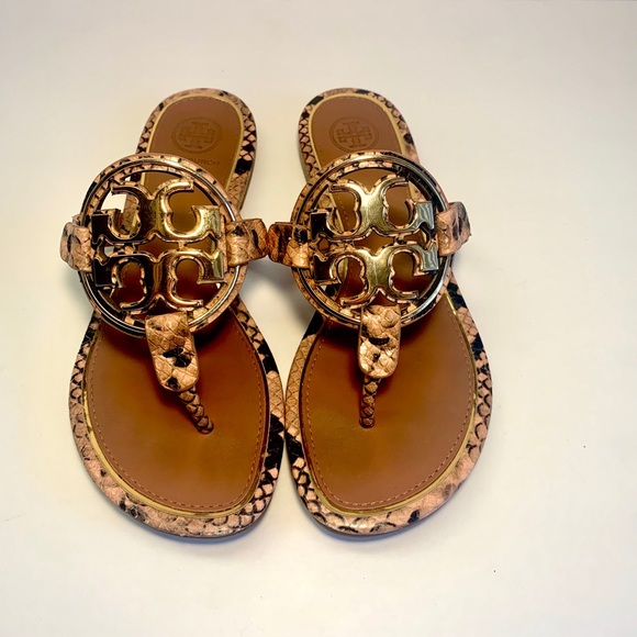 Plus Size 35 47 Luxury Gold Rhinestone Flat Sandals For Women Ankle Chain Bohemian Beach 